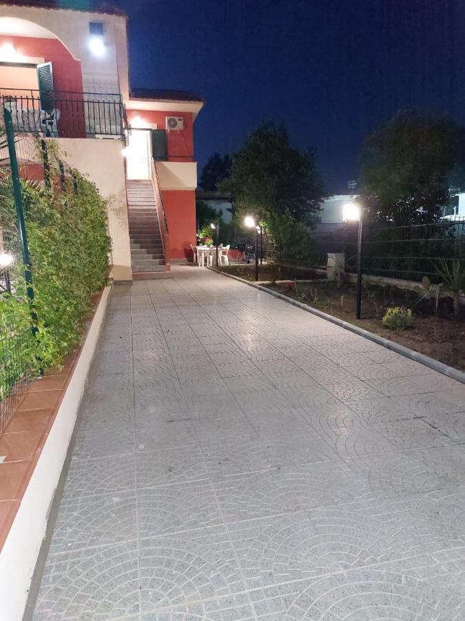 Esther Guest House Castel Volturno Exterior photo