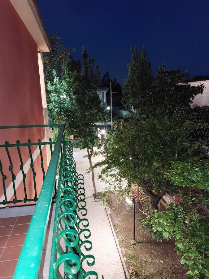 Esther Guest House Castel Volturno Exterior photo