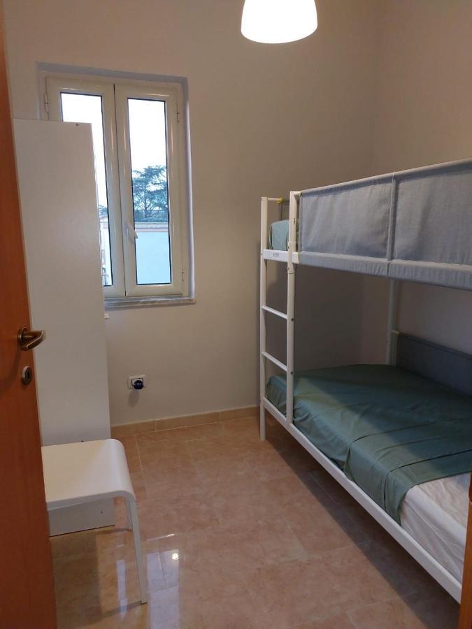 Esther Guest House Castel Volturno Exterior photo